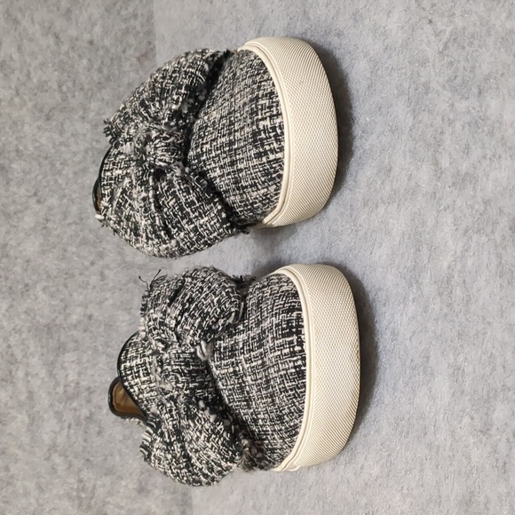 Karl Lagerfeld Paris Esme Boucle Slip On Tweed Bow Sneaker Size 9 - Picture 3 of 11